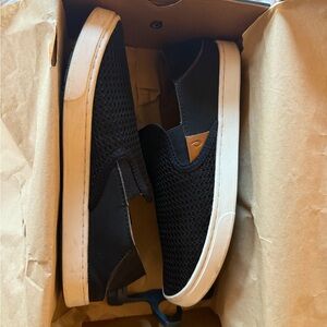 Olukai Pehuea Women’s Breathable Slip-On Shoes Size 8 Black